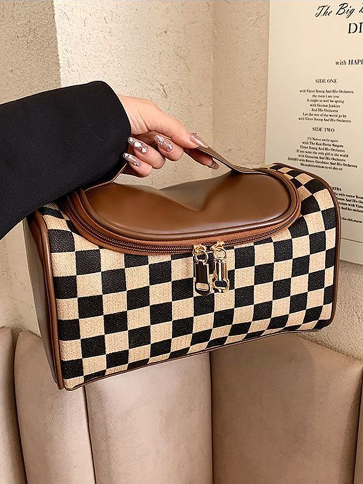 Glow & Go™ Cosmetic Organizer